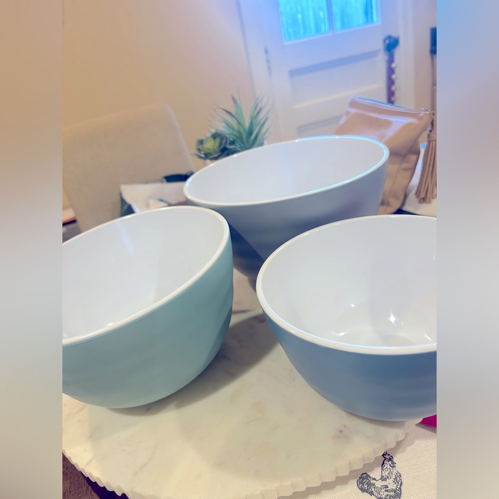 CRATE AND BARREL NON STICK DESTIN MELAMINE BOWLS (3 PC) blue and gray SHADES NEW